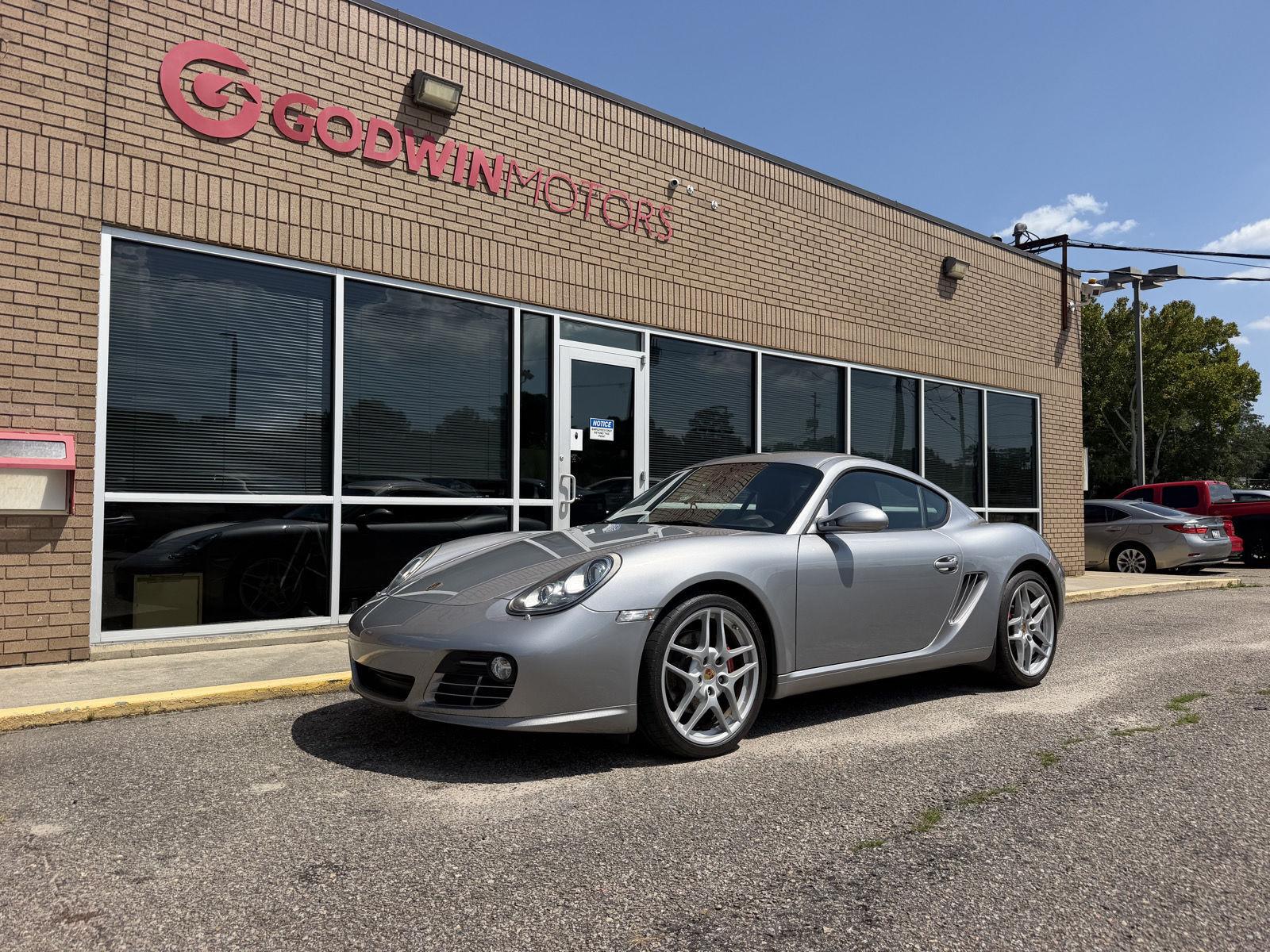 GT Silver Metallic 2010 Porsche Cayman Coupe Rear-Wheel Drive 6-Speed Manual