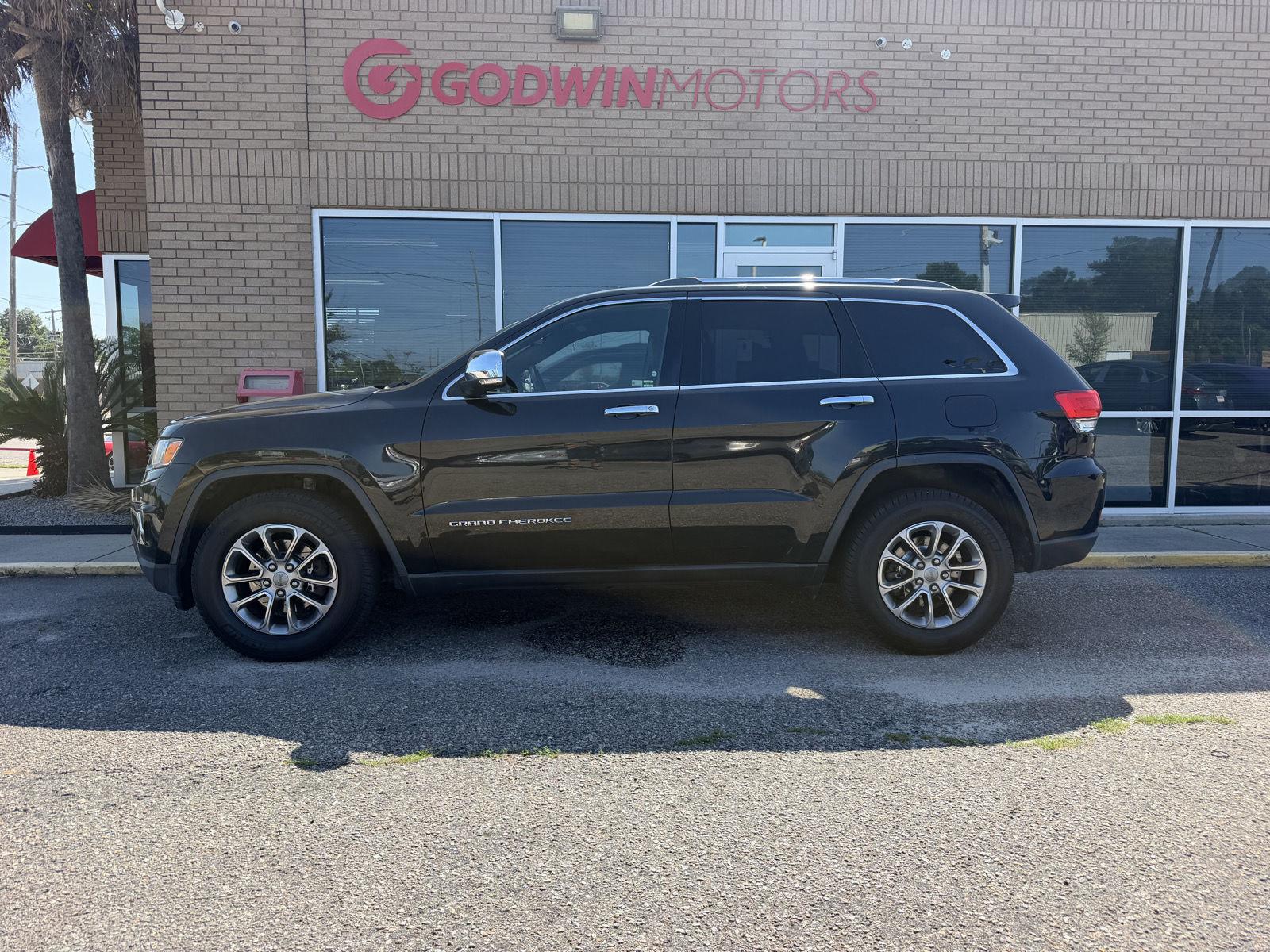 View vehicle photo 2