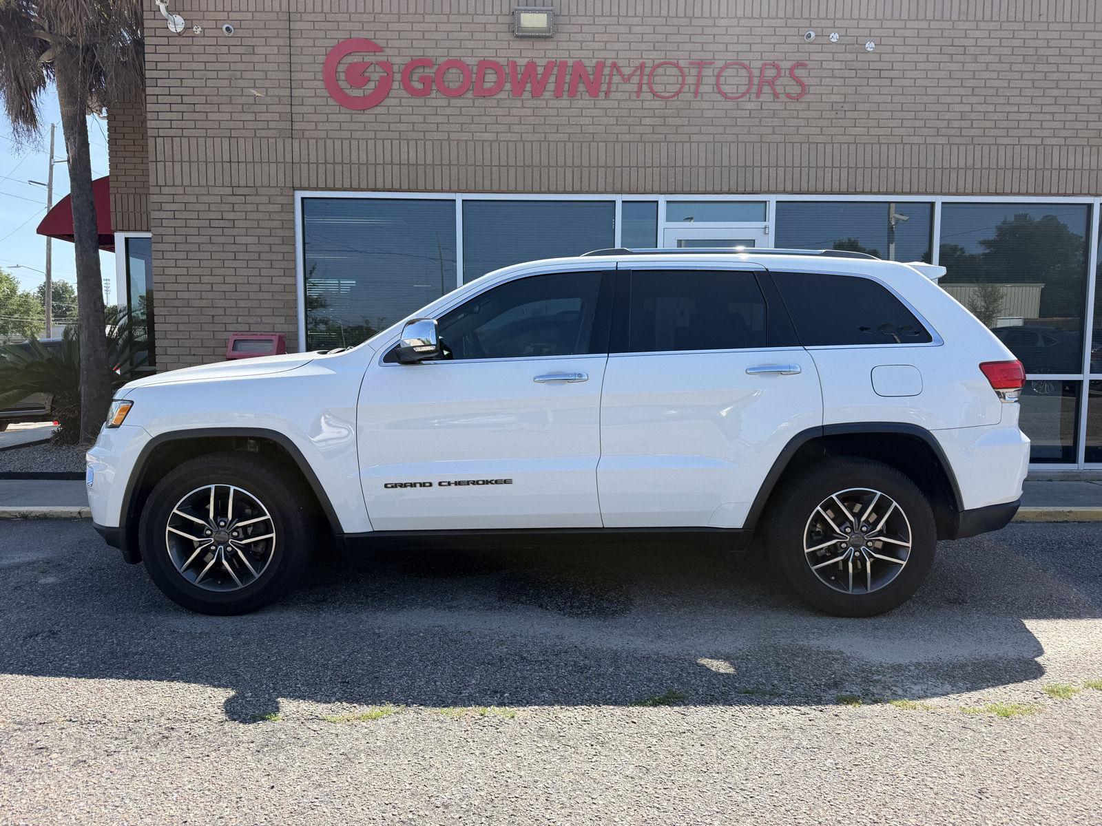 View vehicle photo 2