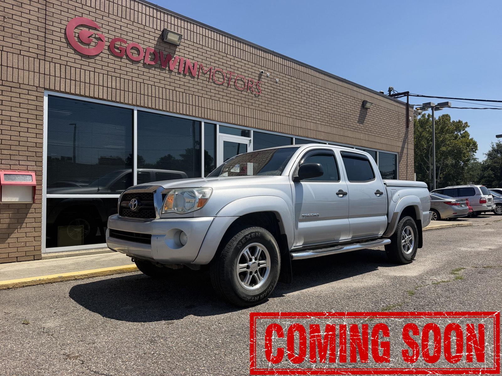 Silver Streak Mica 2011 Toyota Tacoma Pickup Truck 4X2 5-Speed Automatic