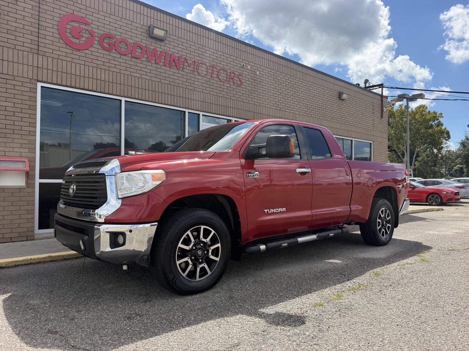 Barcelona Red Metallic 2015 Toyota Tundra Pickup Truck Four-Wheel Drive 6-Speed Automatic