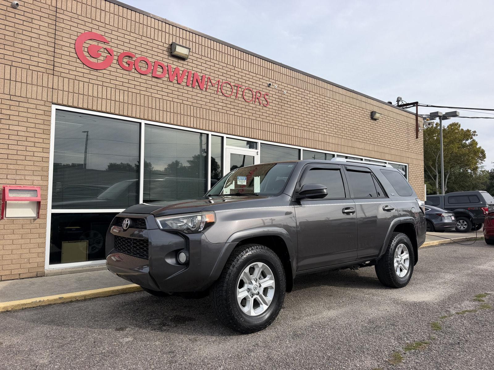 Magnetic Gray Metallic 2015 Toyota 4Runner SUV / Crossover 4X2 5-Speed Automatic