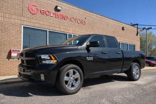 2018 RAM 1500 Express Quad Cab 4WD