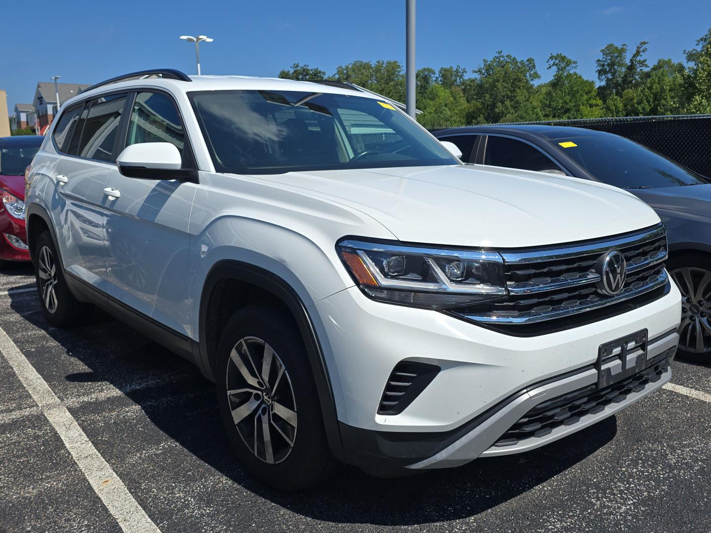 Pure White 2021 Volkswagen Atlas SUV / Crossover All-Wheel Drive Automatic