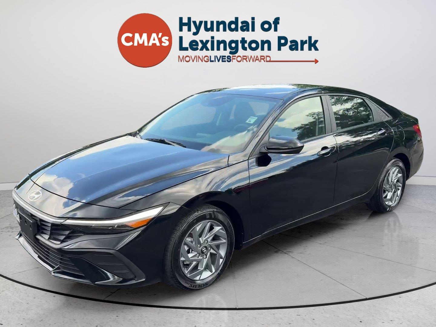 Abyss Black 2024 Hyundai Elantra Sedan Front-Wheel Drive Continuously Variable Transmission