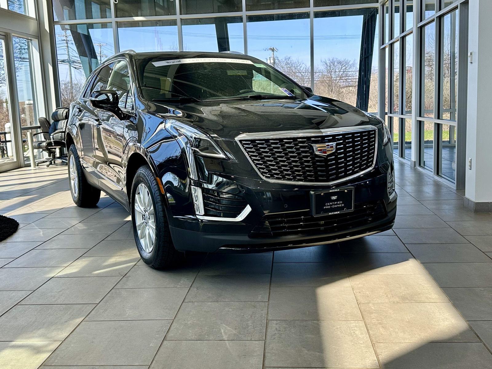 Stellar Black Metallic 2023 Cadillac XT5 Luxury AWD SUV / Crossover Four-Wheel Drive 9-Speed Automatic