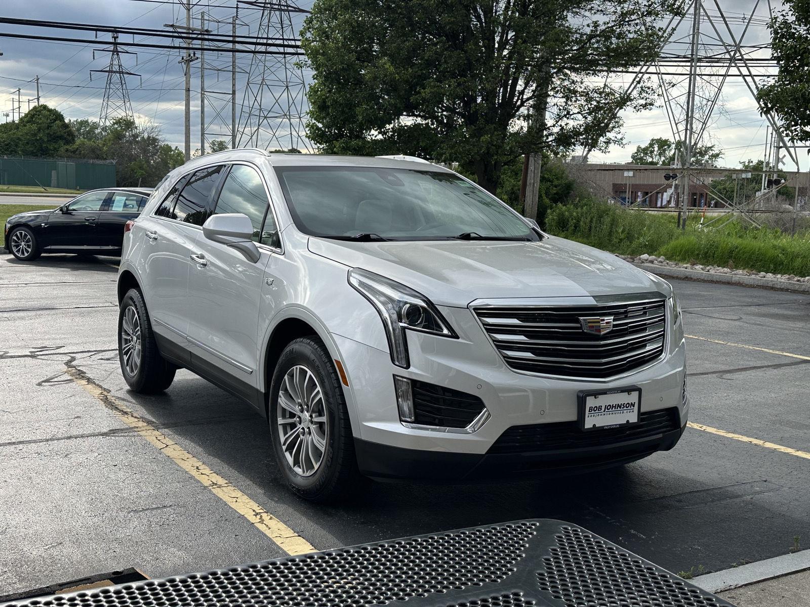 Radiant Silver Metallic 2019 Cadillac XT5 Luxury AWD SUV / Crossover Four-Wheel Drive 8-Speed Automatic