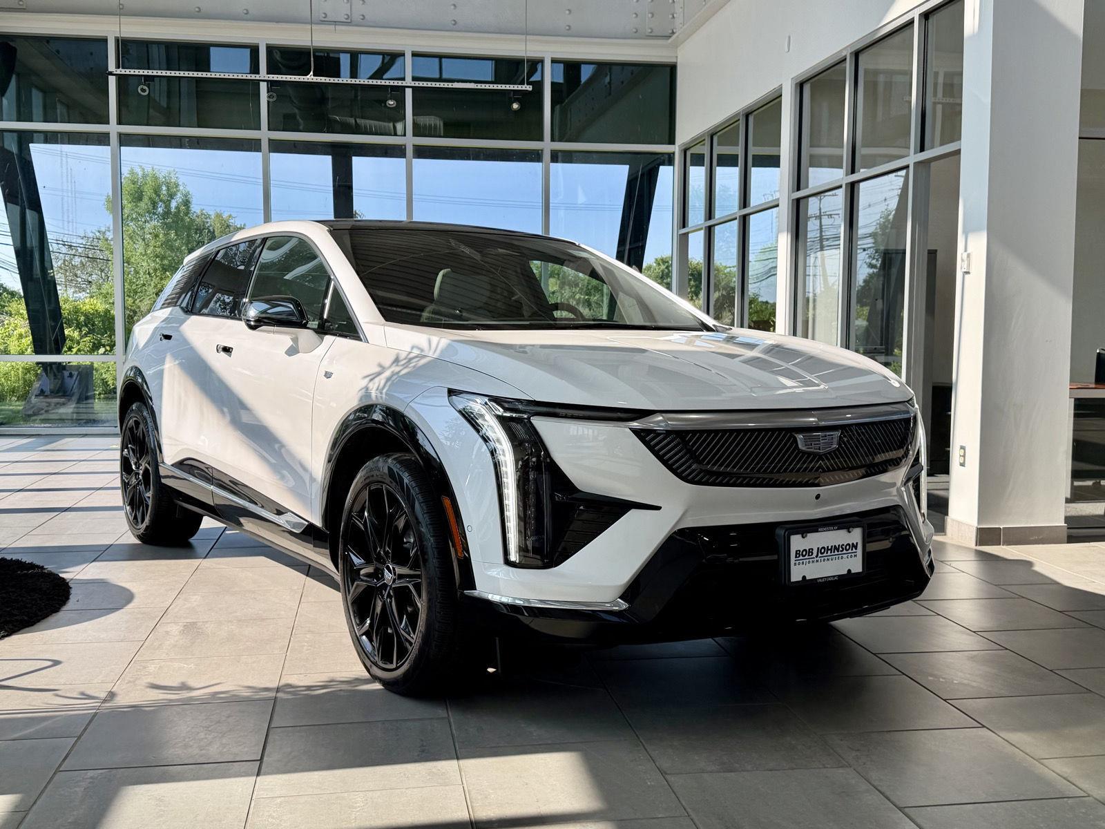  2025 Cadillac OPTIQ Luxury 1 AWD   