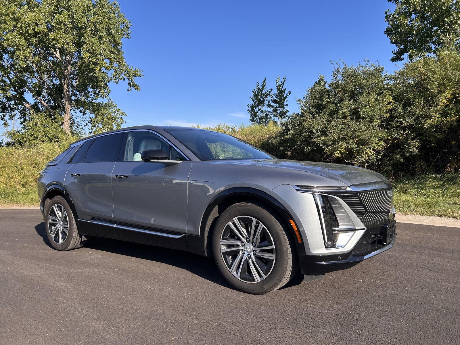2024 Cadillac LYRIQ Luxury 2 AWD