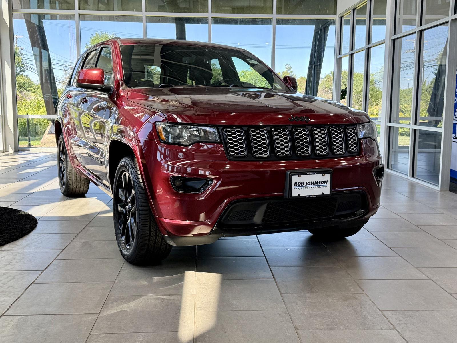 2020 Jeep Grand Cherokee Rojo (Velvet Red Pearlcoat) SUV/Crossover Todo terreno 8 velocidades Automática