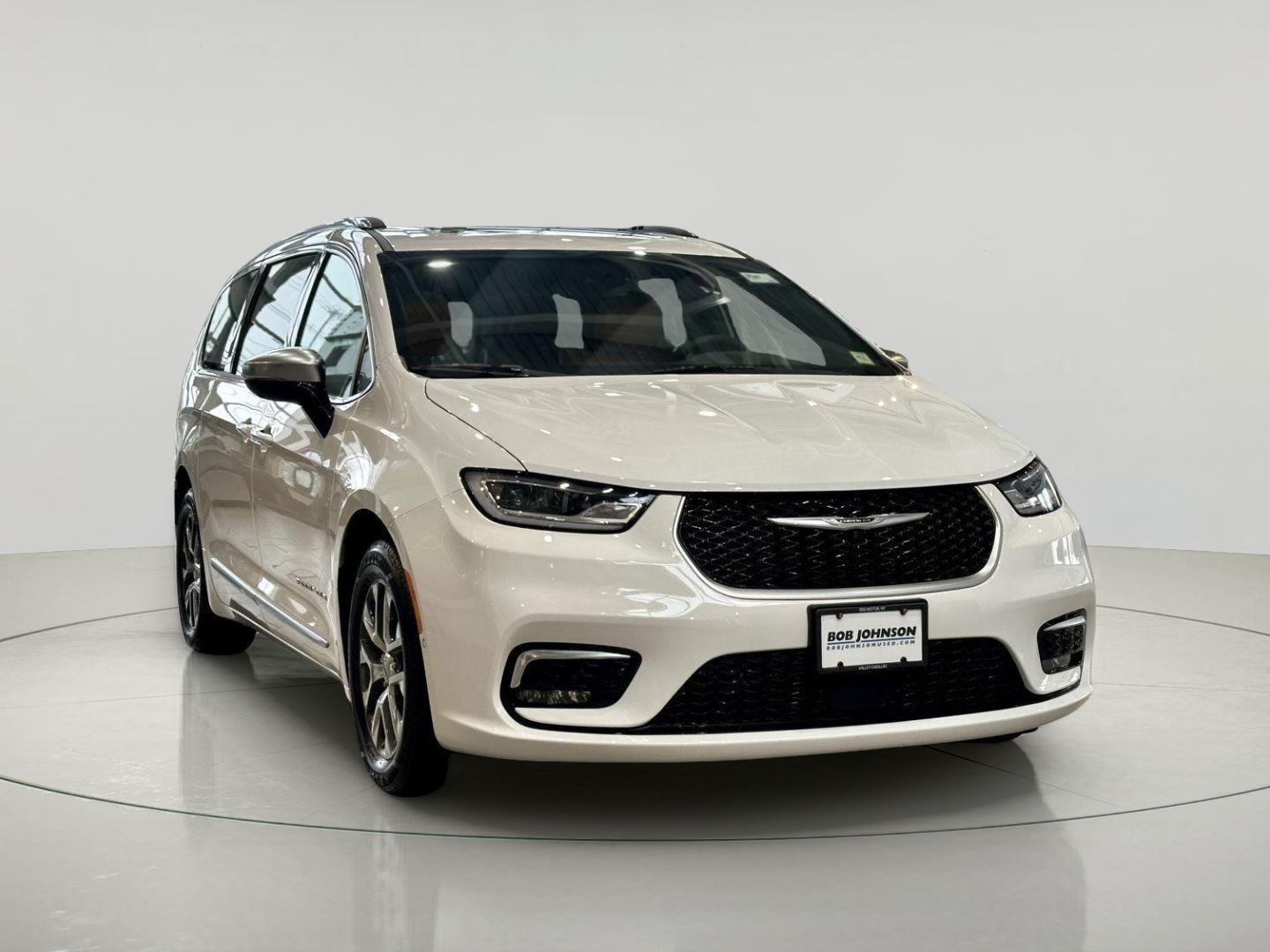 2023 Chrysler Pacifica Hybrid