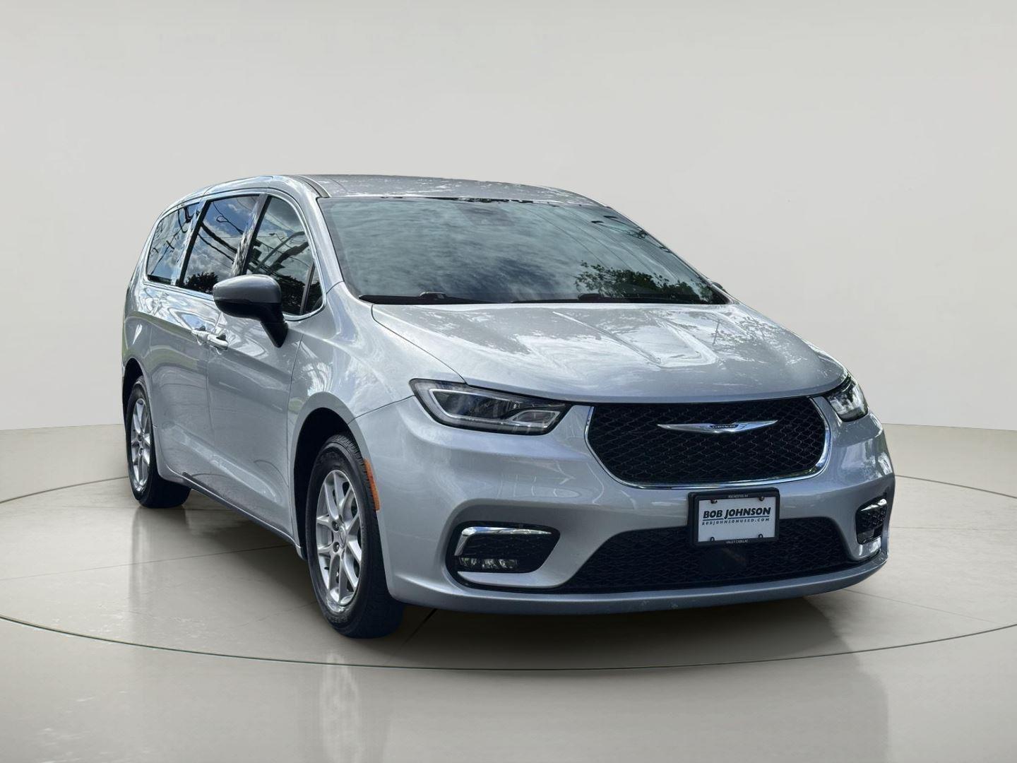 2023 Chrysler Pacifica Touring L FWD
