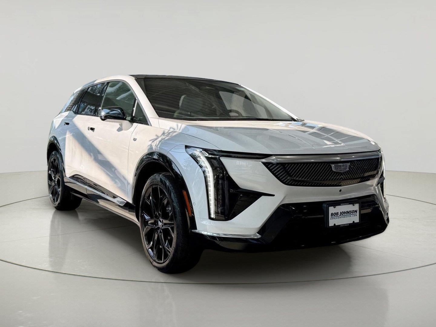 2025 Cadillac OPTIQ Luxury 1 AWD