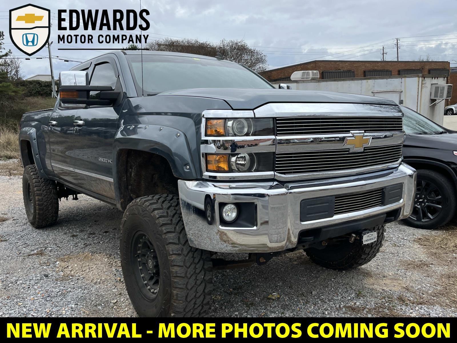 2015 Chevrolet Silverado 2500HD LTZ Crew Cab 4WD