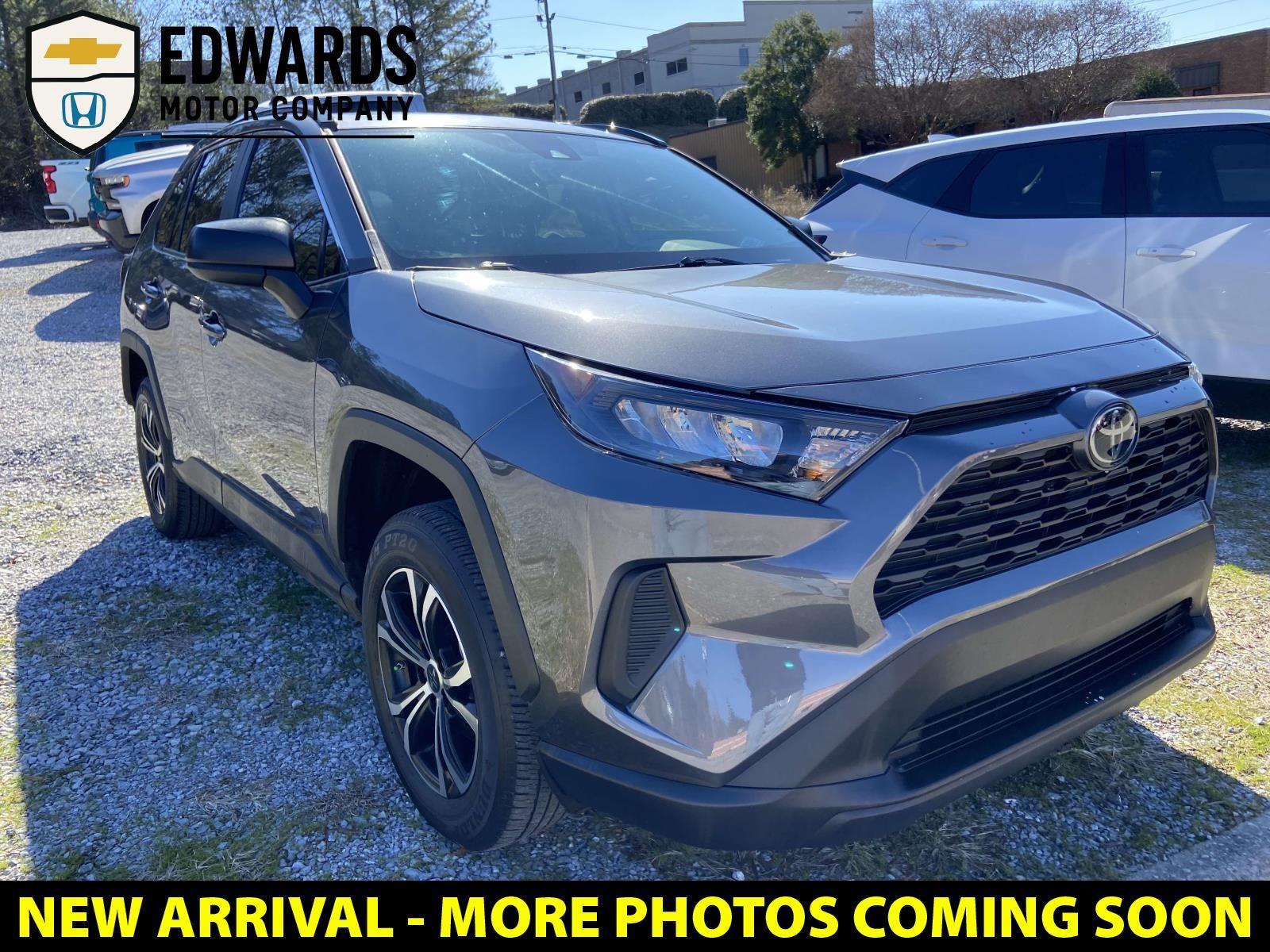 2021 Toyota RAV4 LE FWD