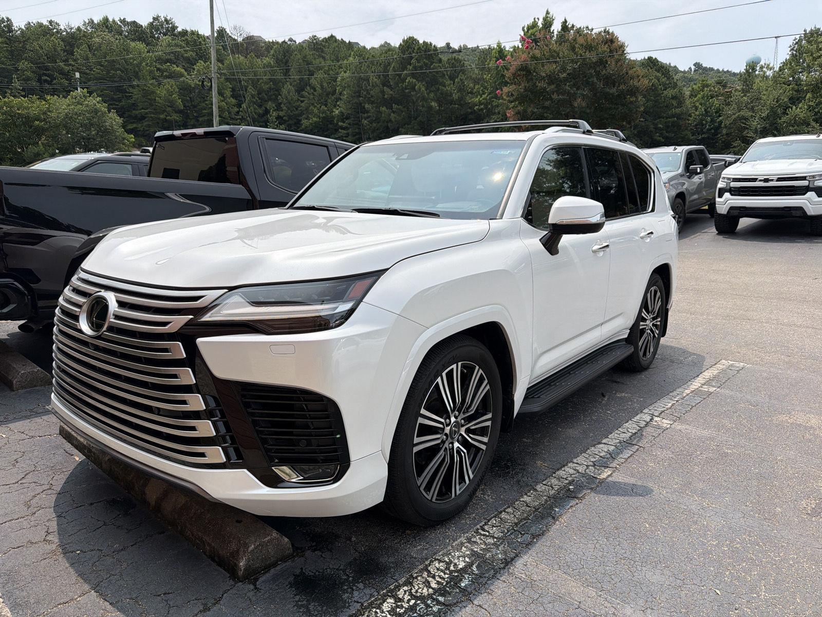 2022 Lexus LX 600 Luxury AWD