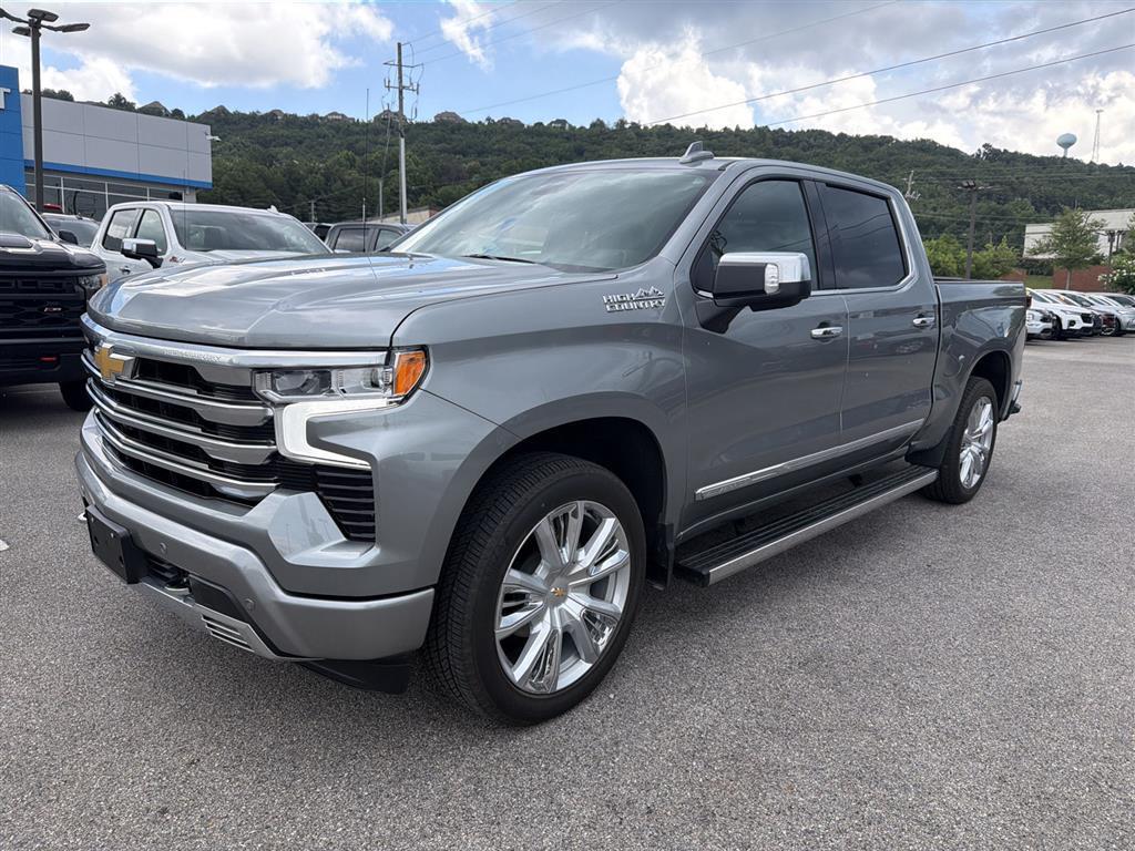 Sterling Gray Metallic 2023 Chevrolet Silverado 1500 Pickup Truck Four-Wheel Drive Automatic
