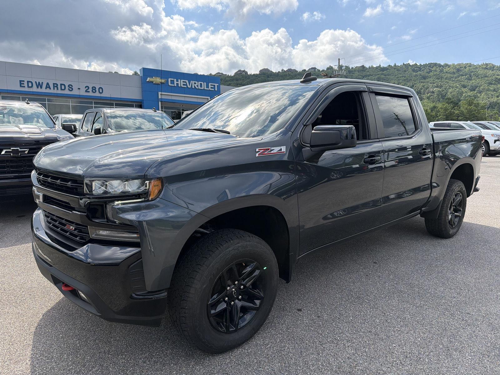 Shadow Gray Metallic 2021 Chevrolet Silverado 1500 Pickup Truck Four-Wheel Drive Automatic