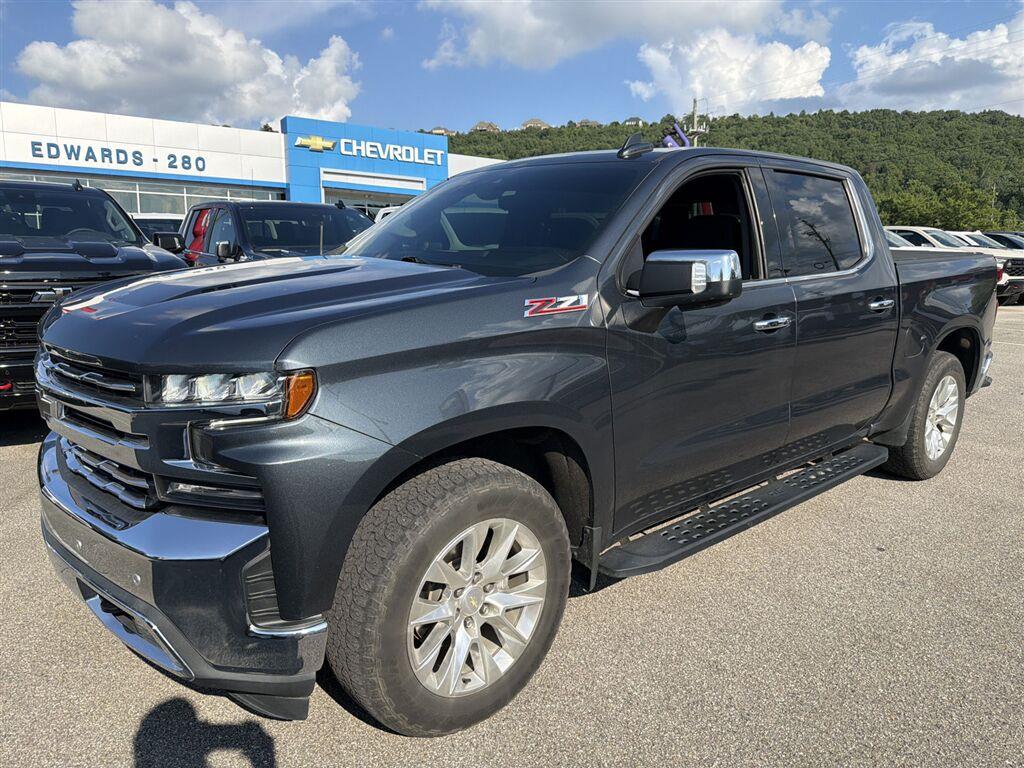 Shadow Gray Metallic 2021 Chevrolet Silverado 1500 Pickup Truck Four-Wheel Drive Automatic