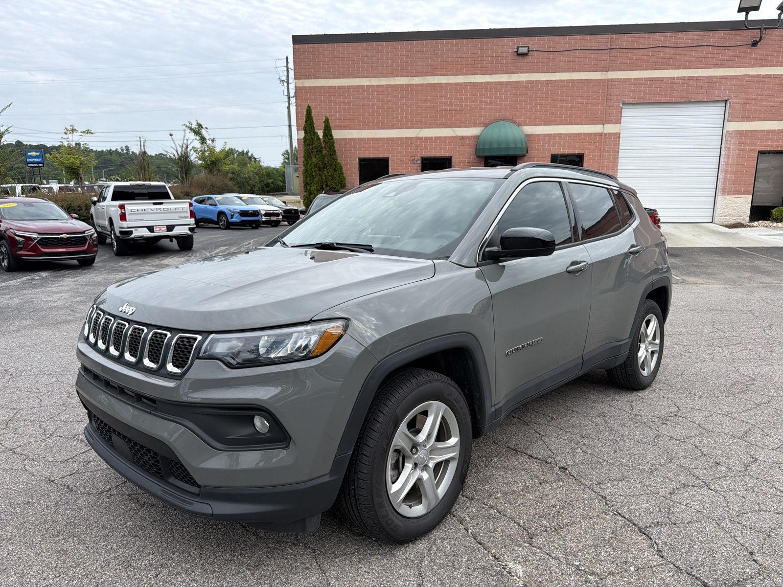 Sting-Gray Clearcoat 2024 Jeep Compass SUV / Crossover Four-Wheel Drive 8-Speed Automatic
