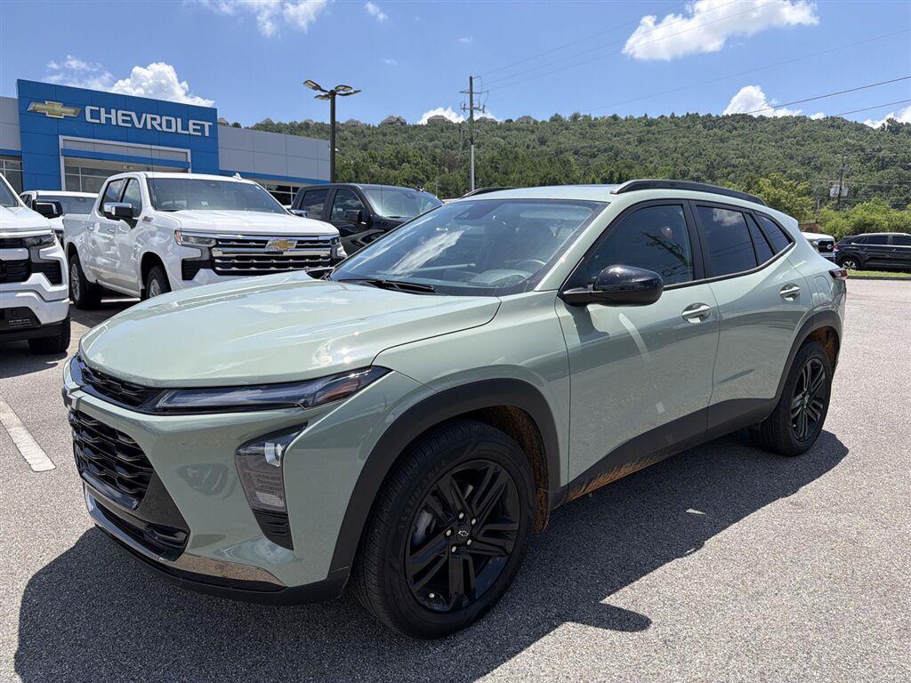 Cacti Green 2025 Chevrolet Trax SUV / Crossover Front-Wheel Drive 6-Speed Automatic