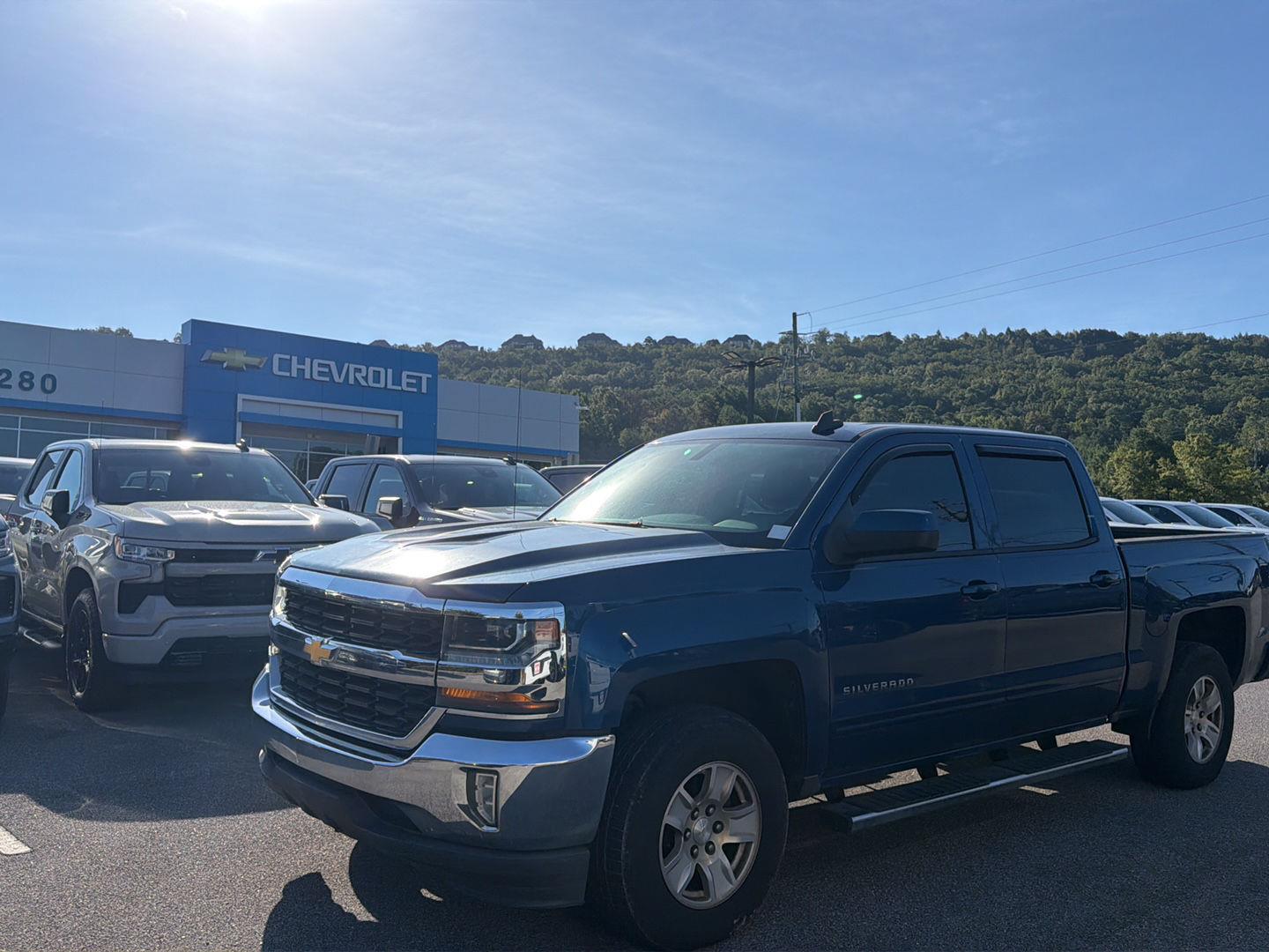 Deep Ocean Blue Metallic 2017 Chevrolet Silverado 1500 Pickup Truck 4X2 6-Speed Automatic