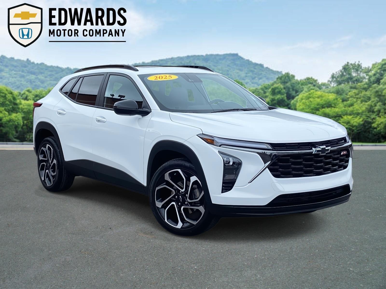 2025 Chevrolet Trax RS with 2RS FWD