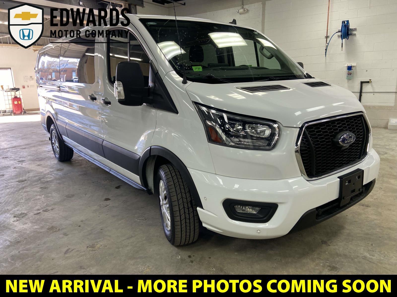 2023 Ford Transit Passenger 350 XLT Low Roof LB RWD
