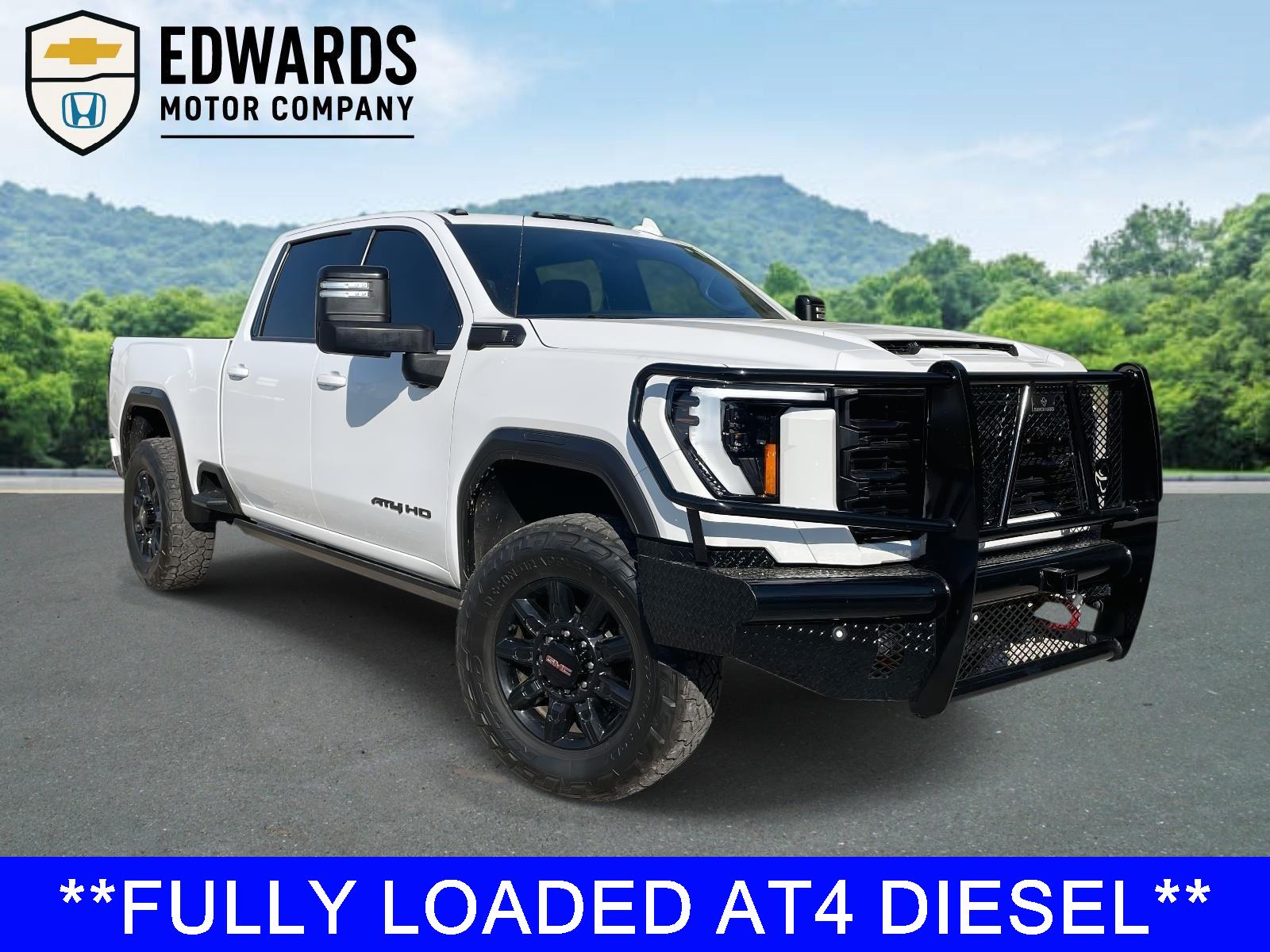 Summit White 2024 GMC Sierra 2500HD AT4 Crew Cab 4WD Pickup Truck Four-Wheel Drive Automatic