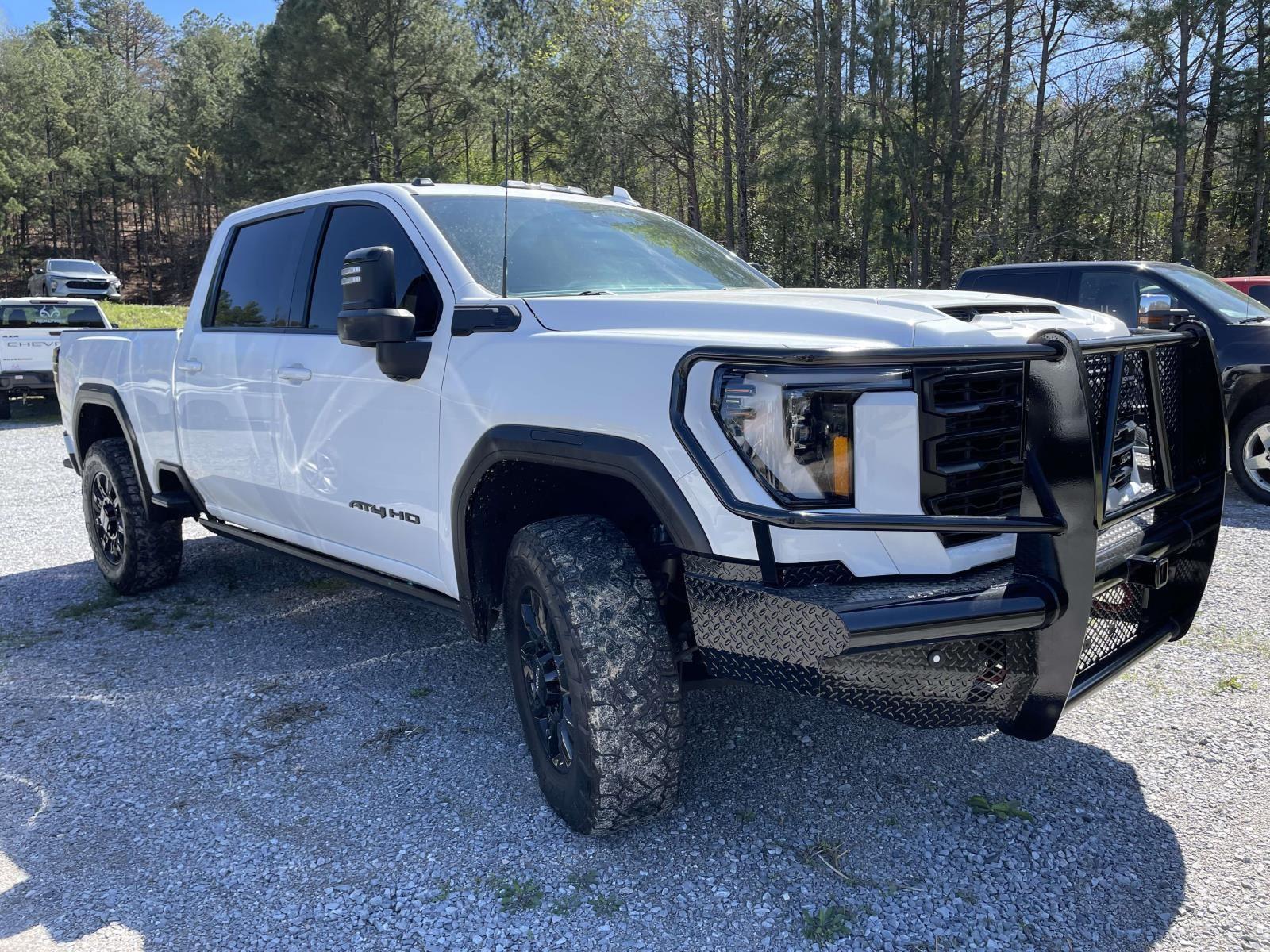 2024 GMC Sierra 2500HD AT4 Crew Cab 4WD