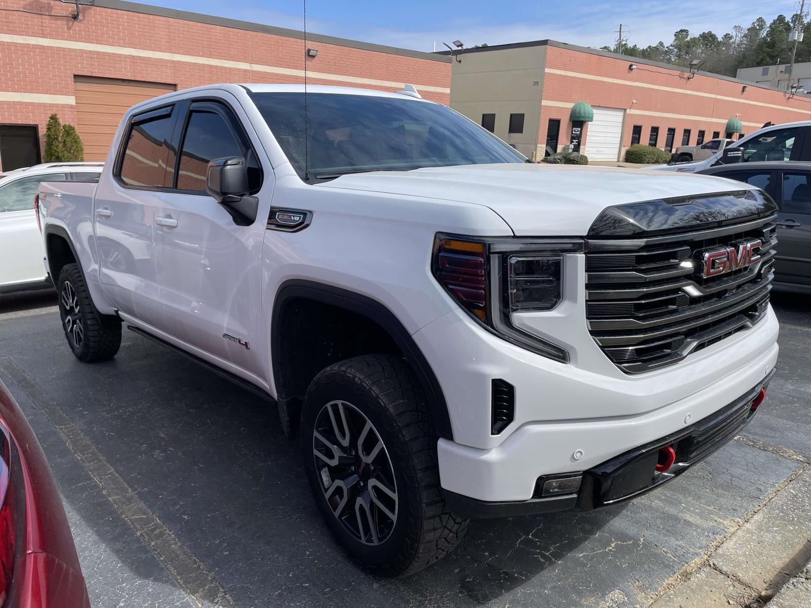 2025 GMC Sierra 1500 AT4 Crew Cab 4WD