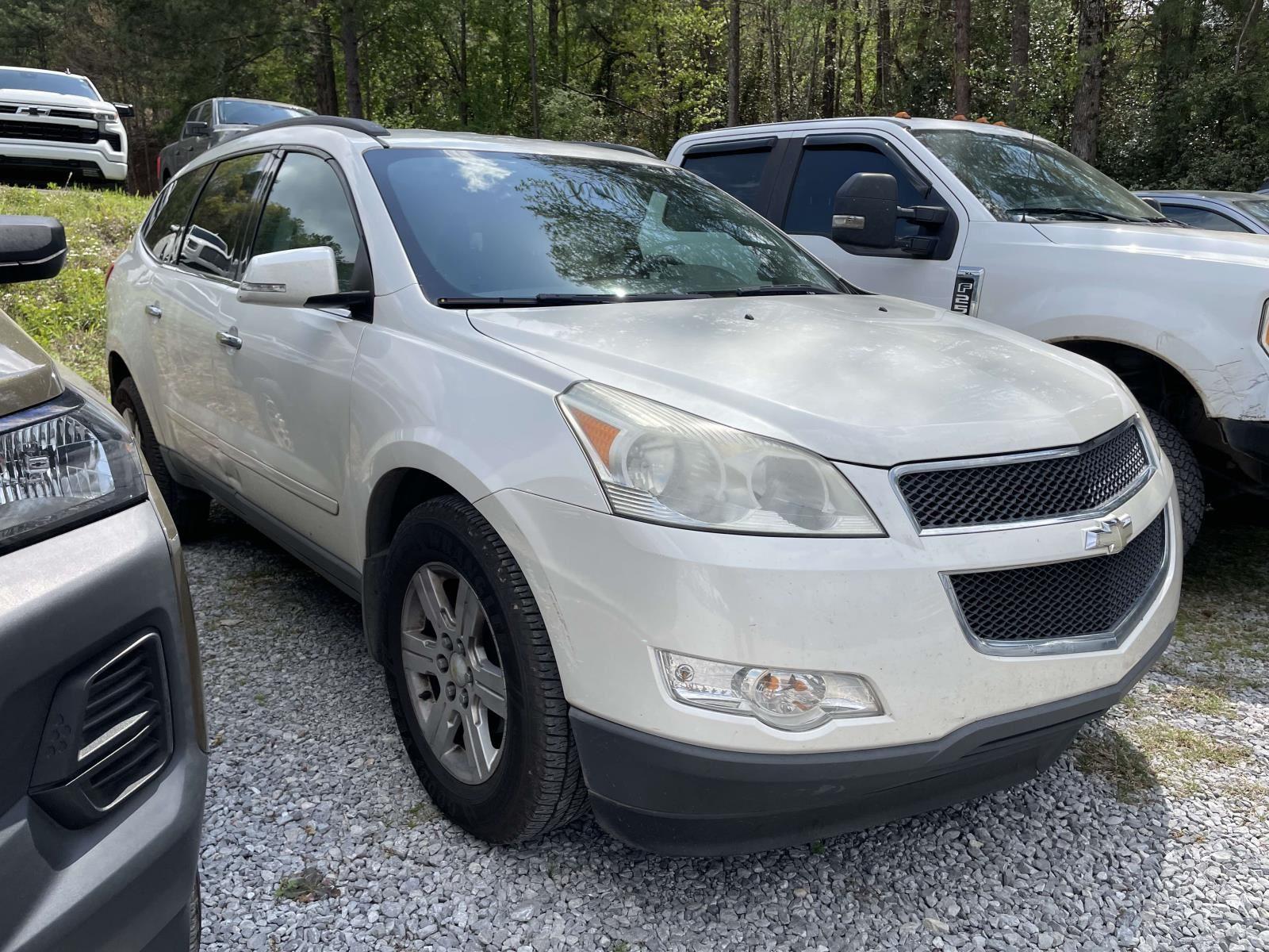 2011 Chevrolet Traverse 2LT FWD