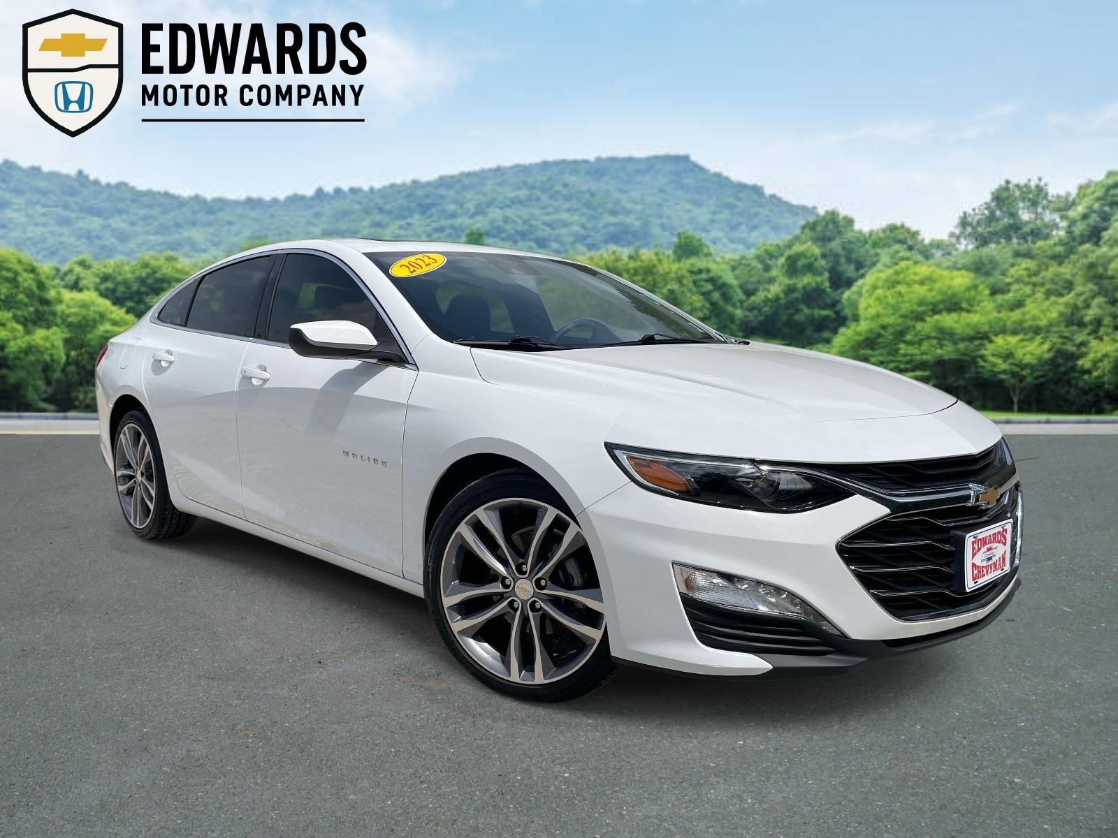 Summit White 2023 Chevrolet Malibu LT with 1LT FWD Sedan Front-Wheel Drive Continuously Variable Transmission
