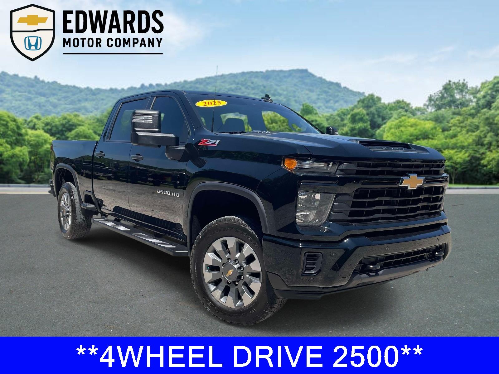 Black 2025 Chevrolet Silverado 2500HD Custom Crew Cab 4WD Pickup Truck Four-Wheel Drive Automatic