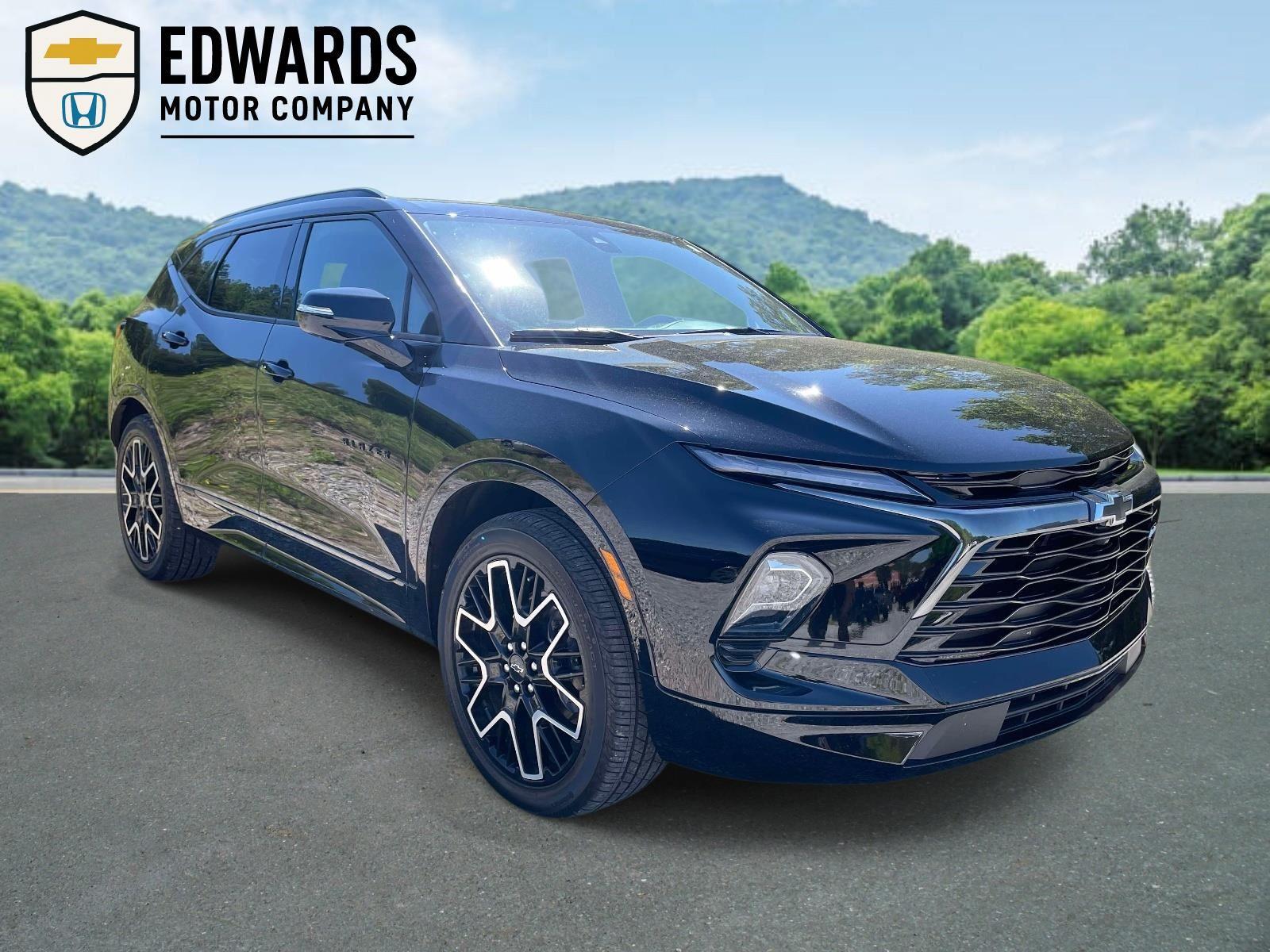 Black 2025 Chevrolet Blazer RS FWD SUV / Crossover Front-Wheel Drive 9-Speed Automatic