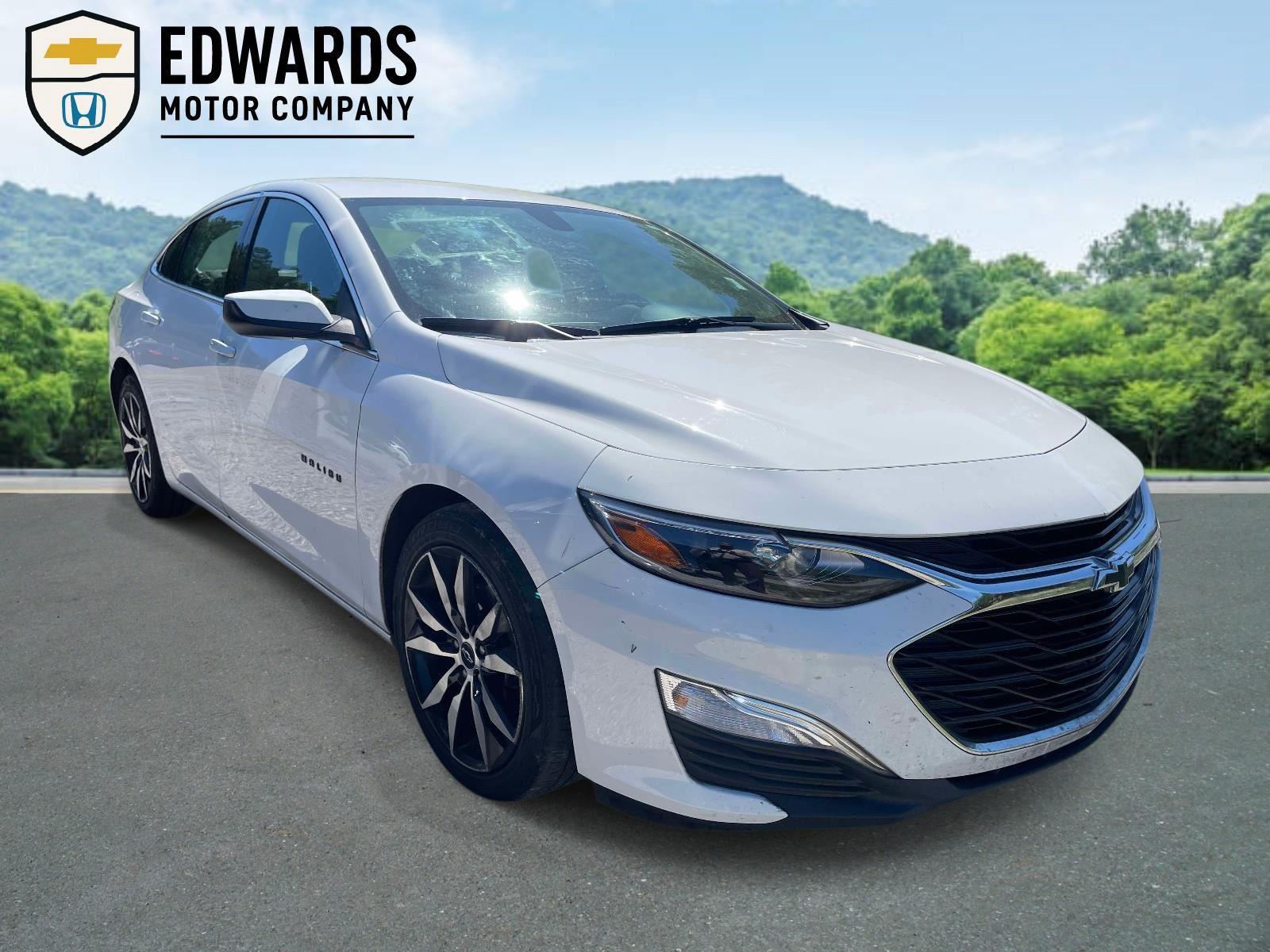 Summit White 2020 Chevrolet Malibu RS FWD Sedan Front-Wheel Drive Continuously Variable Transmission