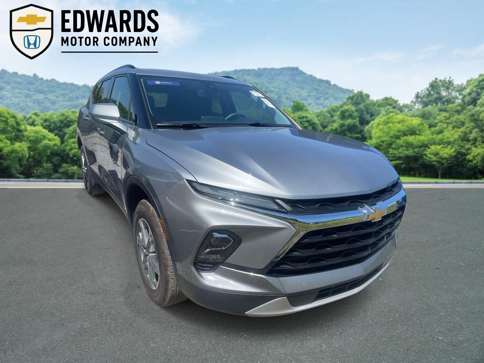 Sterling Gray Metallic 2024 Chevrolet Blazer 2LT FWD SUV / Crossover Front-Wheel Drive 9-Speed Automatic