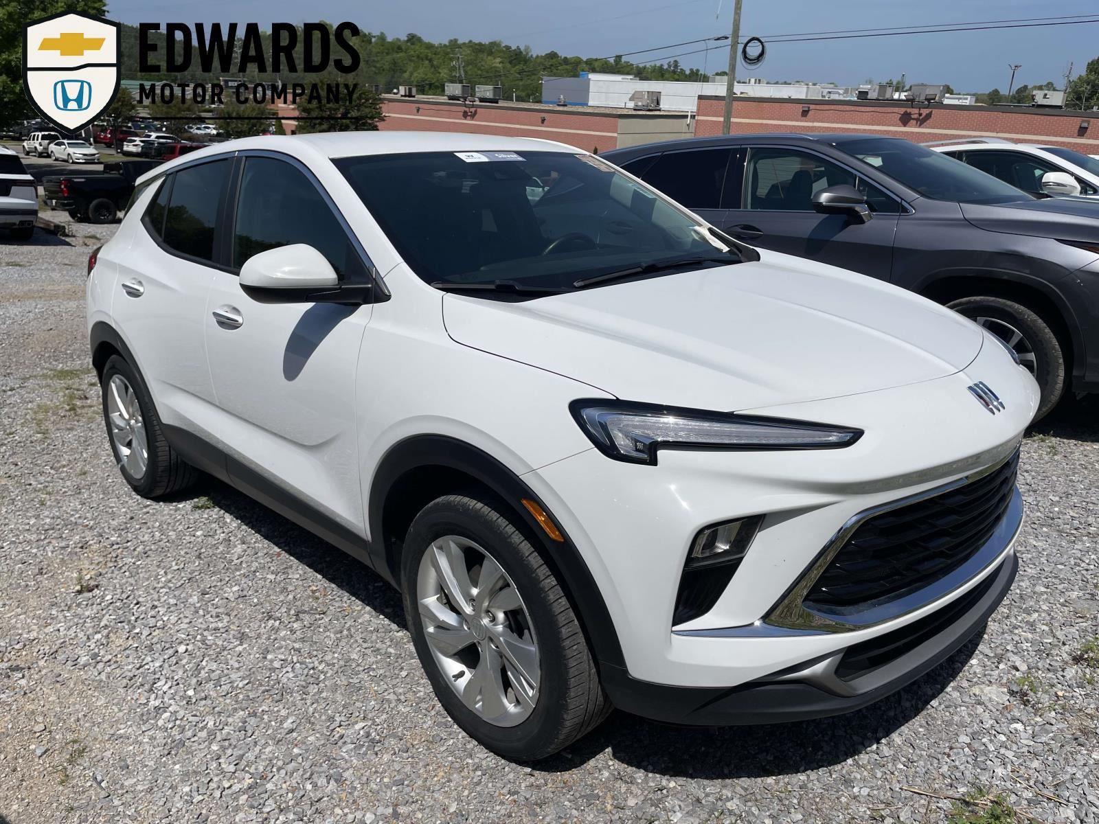 Summit White 2024 Buick Encore GX Preferred FWD SUV / Crossover Front-Wheel Drive Continuously Variable Transmission