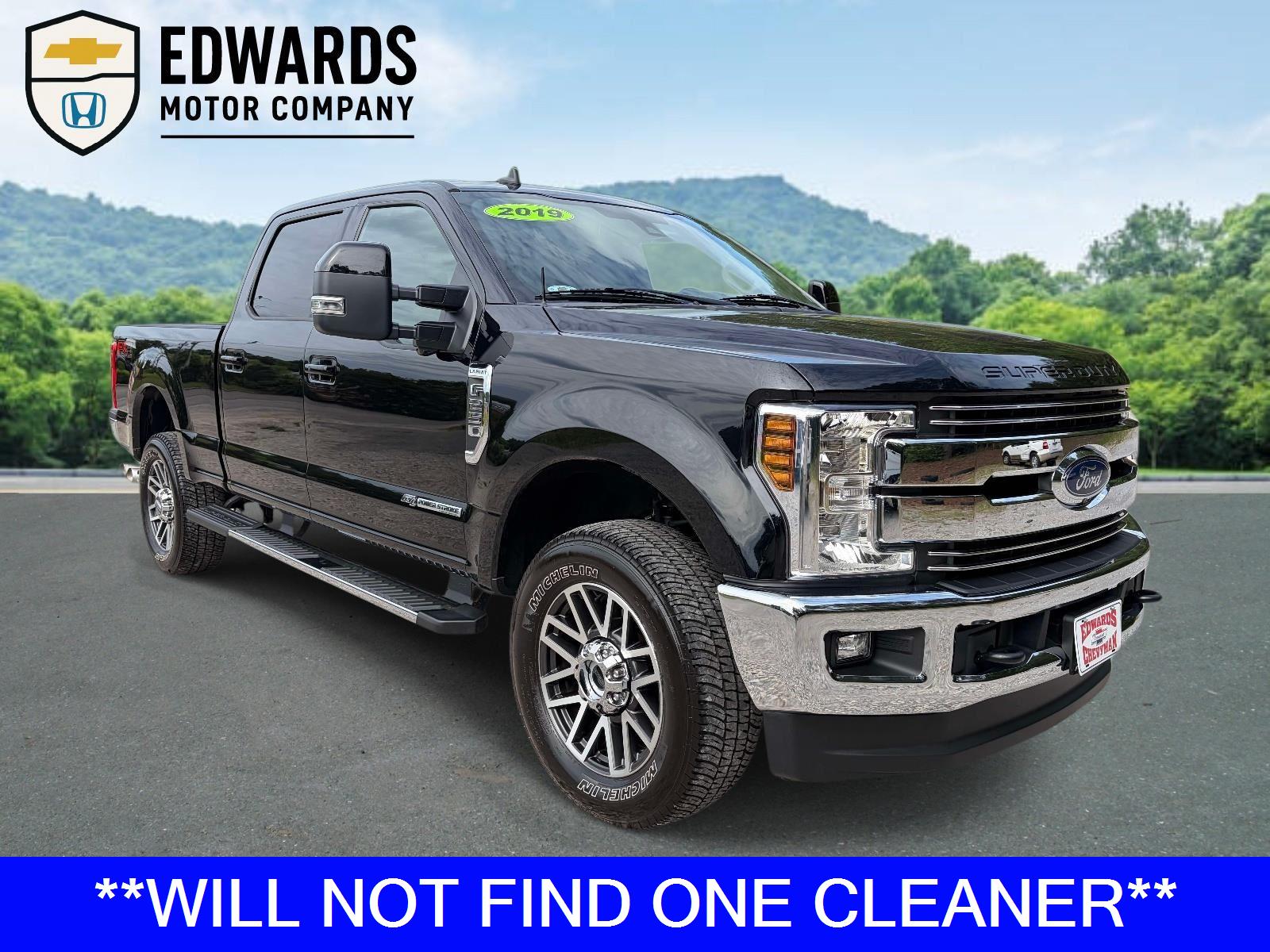 Agate Black Metallic 2019 Ford F-250 Super Duty Lariat Crew Cab 4WD Pickup Truck Four-Wheel Drive 6-Speed Automatic