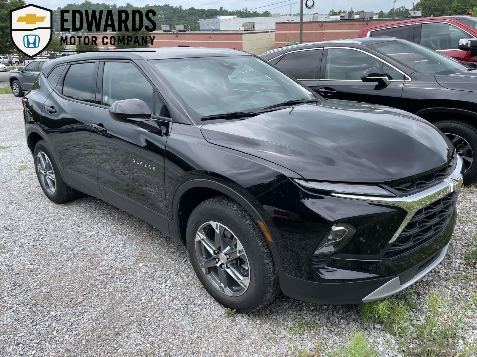 Black 2025 Chevrolet Blazer LT AWD SUV / Crossover 9-Speed Automatic