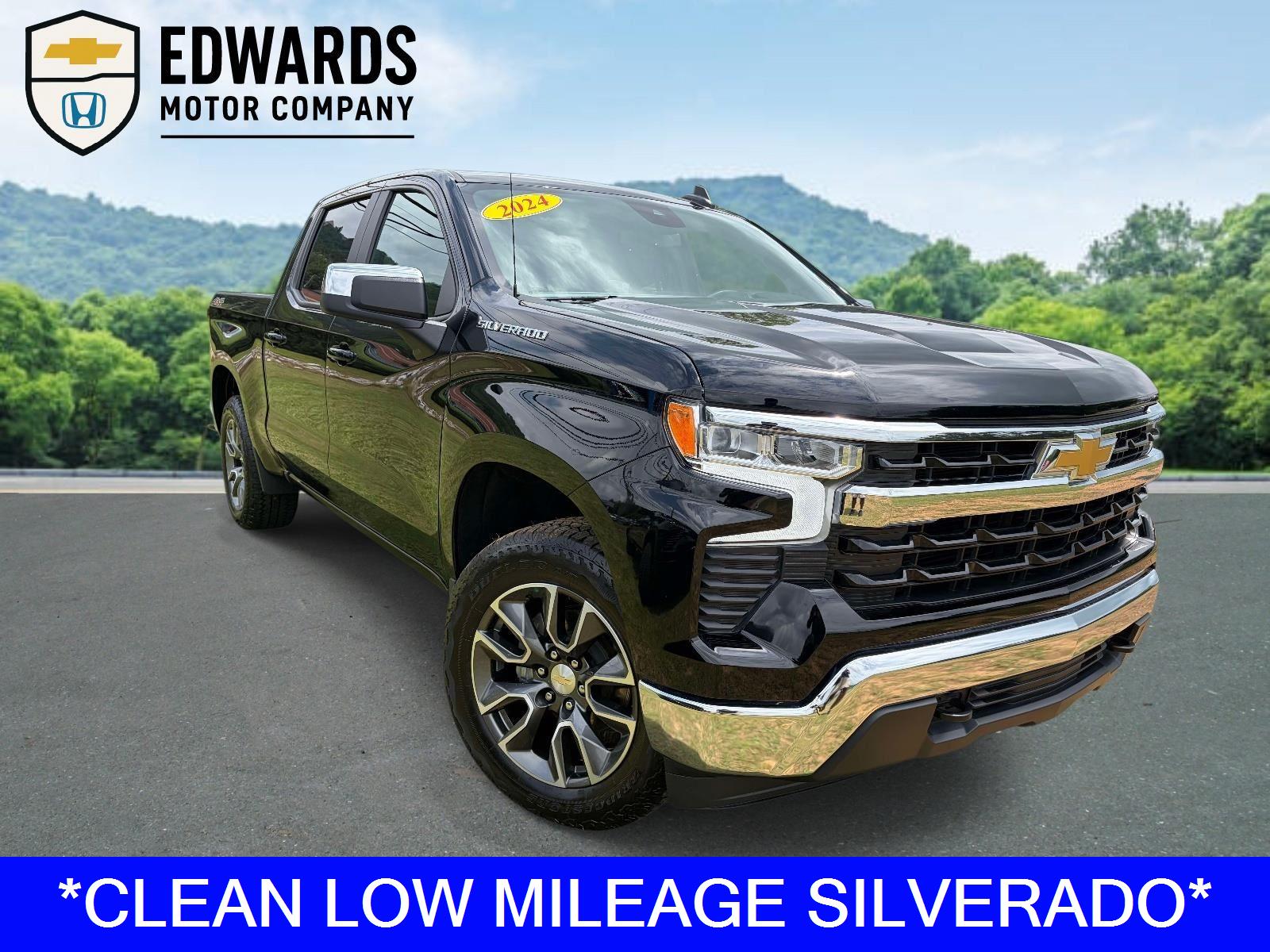 Black 2024 Chevrolet Silverado 1500 LT Crew Cab 4WD Pickup Truck Four-Wheel Drive 8-Speed Automatic