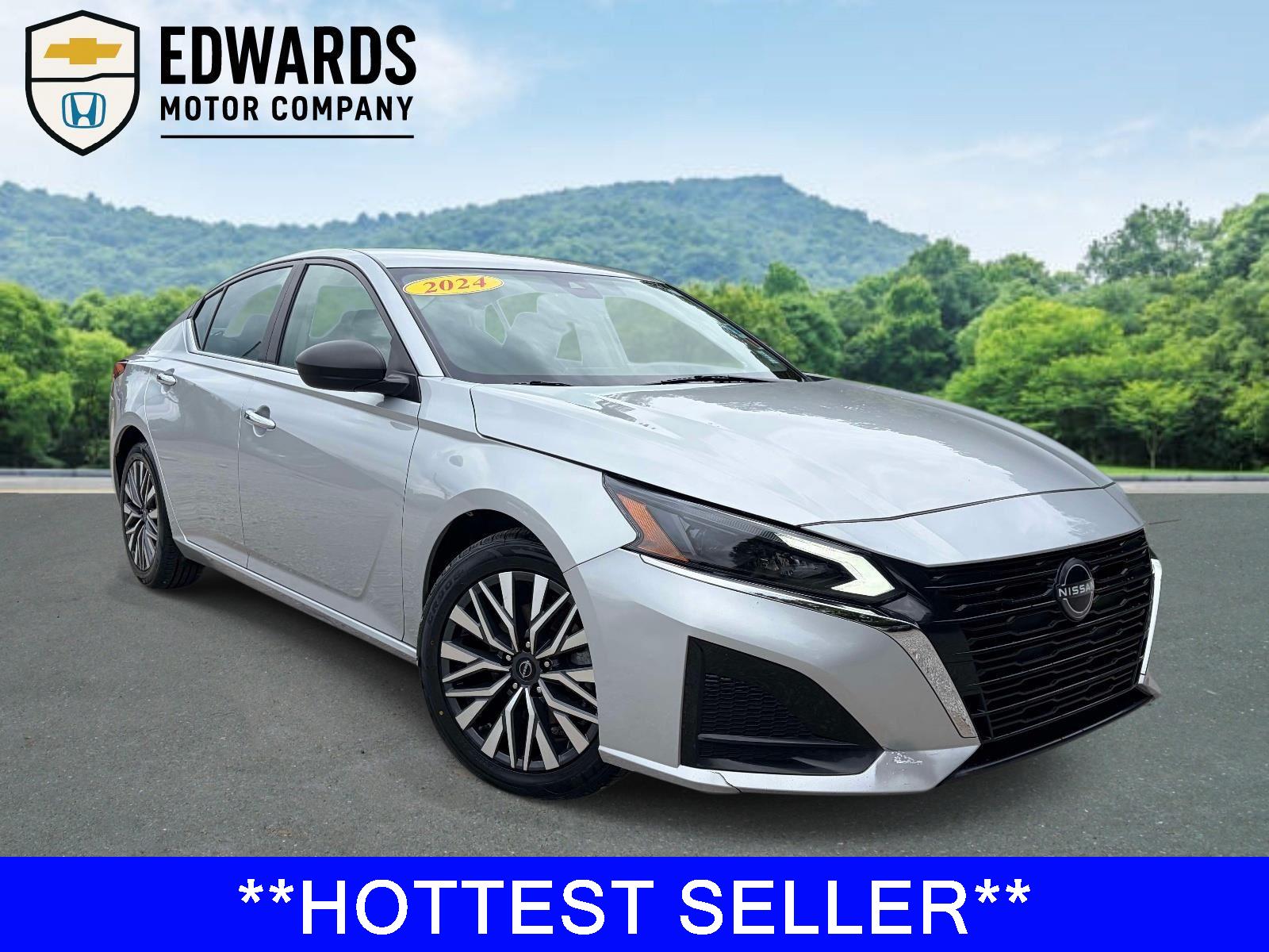 Brilliant Silver Metallic 2024 Nissan Altima 2.5 SV FWD Sedan Front-Wheel Drive Continuously Variable Transmission