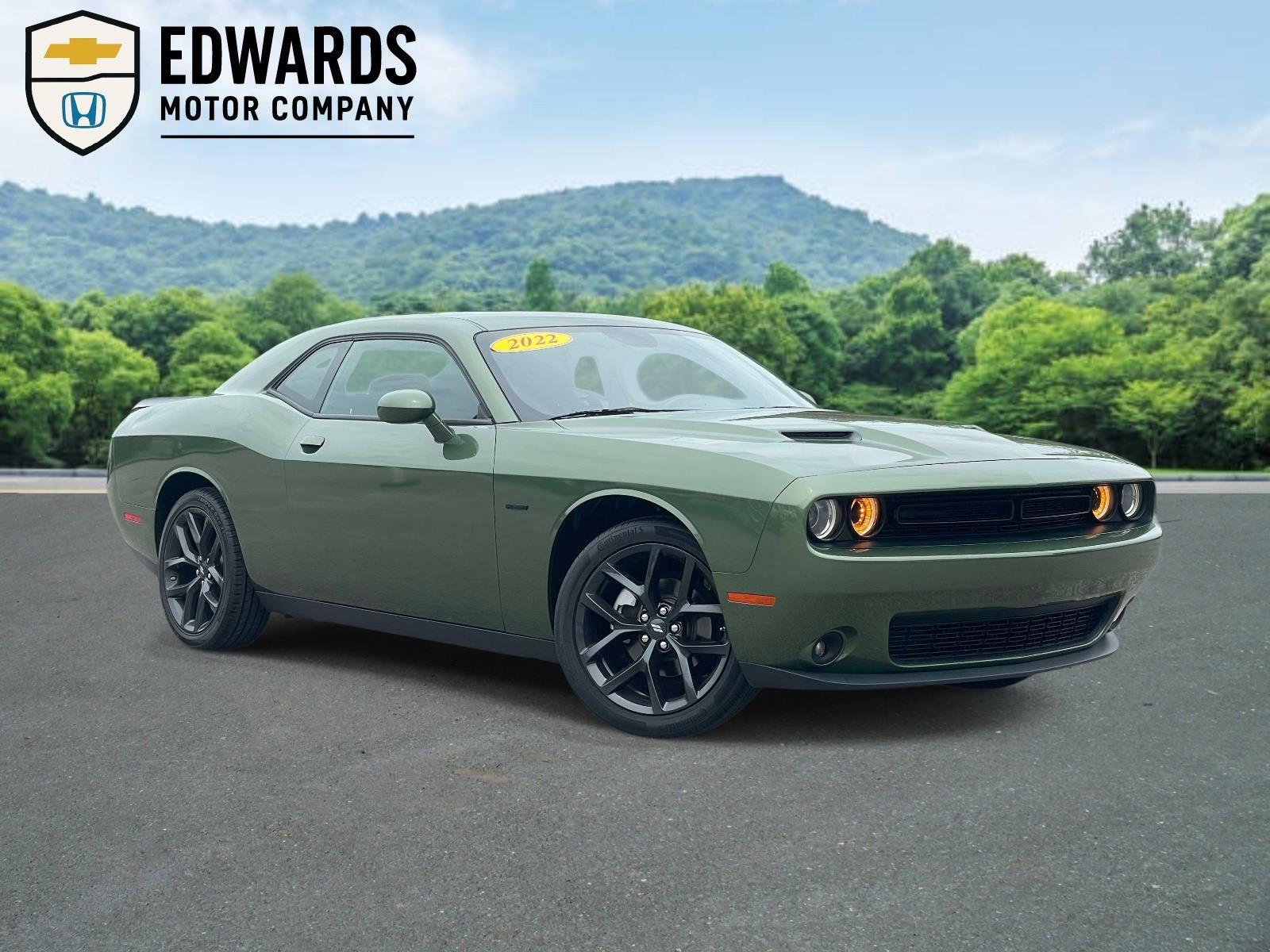 F8 Green 2022 Dodge Challenger SXT RWD Coupe Rear-Wheel Drive 8-Speed Automatic