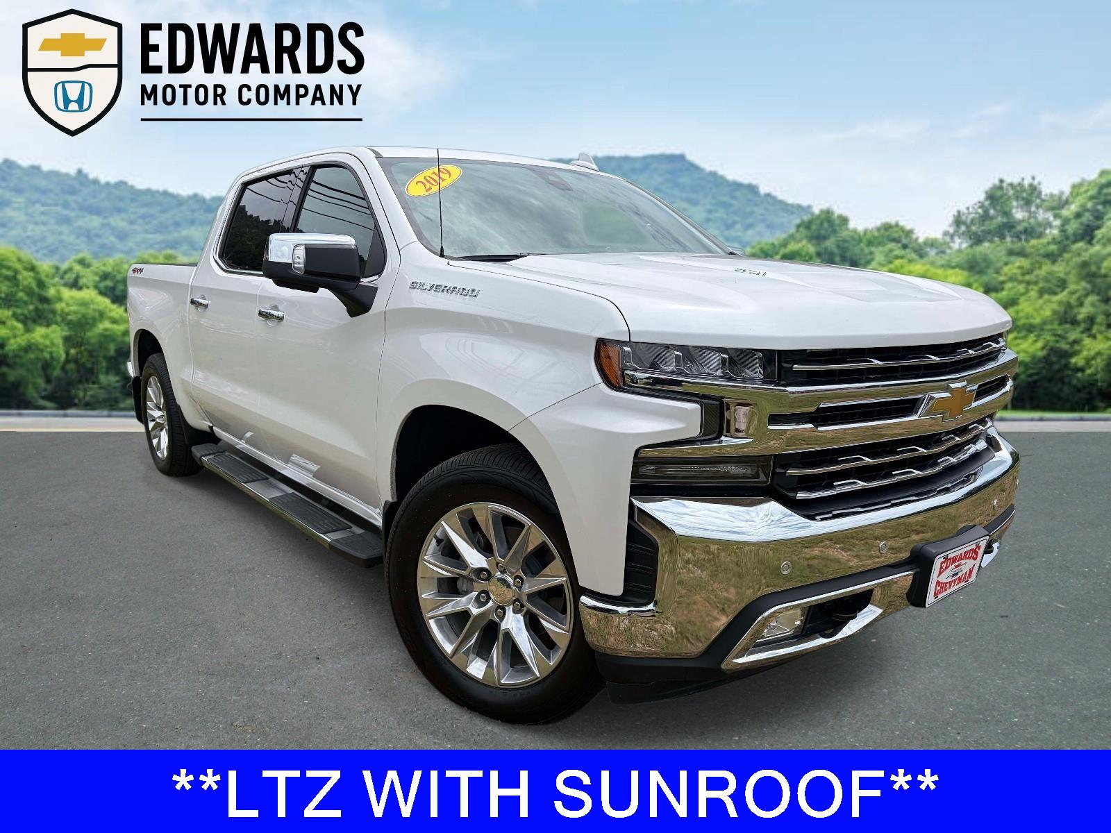 White (Iridescent Pearl Tricoat) 2019 Chevrolet Silverado 1500 LTZ Crew Cab 4WD Pickup Truck Four-Wheel Drive Automatic