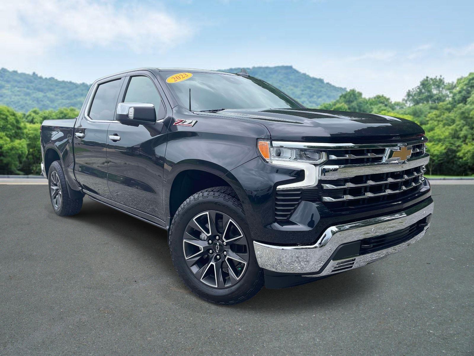 Dark Ash Metallic 2023 Chevrolet Silverado 1500 LTZ Crew Cab 4WD Pickup Truck Four-Wheel Drive Automatic