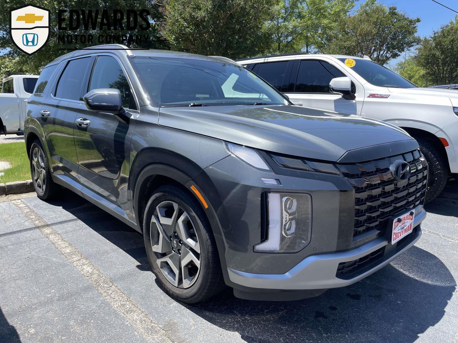 Gray (Steel Graphite) 2024 Hyundai Palisade SEL FWD SUV / Crossover Front-Wheel Drive Automatic