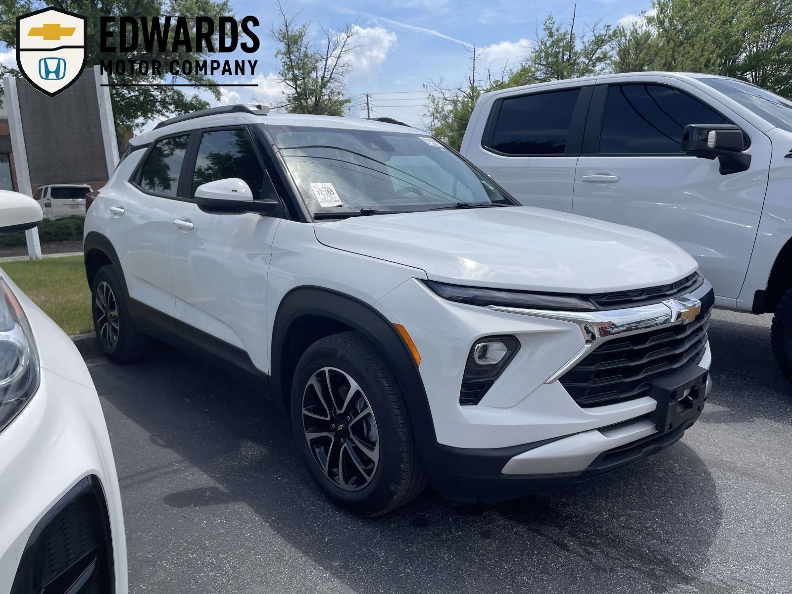 Summit White 2025 Chevrolet Trailblazer LT AWD SUV / Crossover Four-Wheel Drive 9-Speed Automatic
