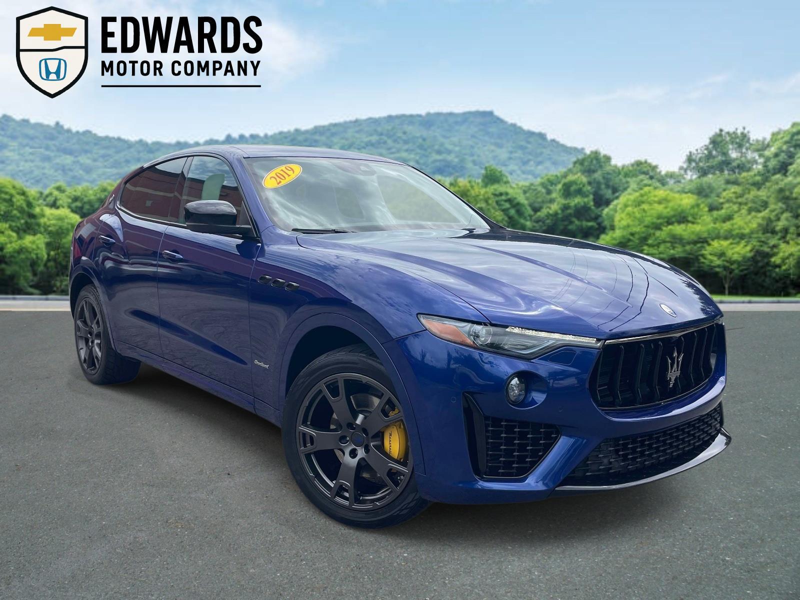 Grigio Metallo Metallic 2019 Maserati Levante SUV / Crossover All-Wheel Drive Automatic
