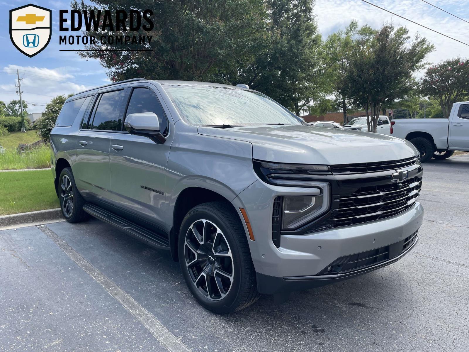 Sterling Gray Metallic 2025 Chevrolet Suburban SUV / Crossover Four-Wheel Drive Automatic