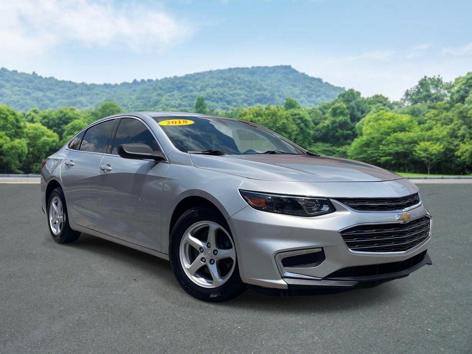 Silver Ice Metallic 2018 Chevrolet Malibu Sedan Front-Wheel Drive 6-Speed Automatic